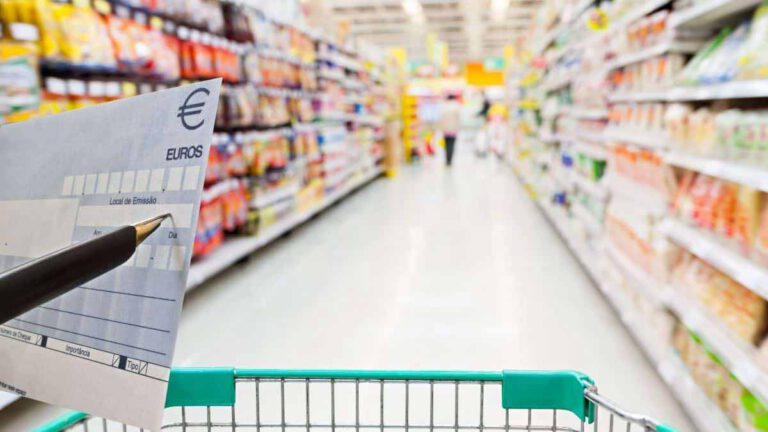 Carrefour, Auchan, Lidl… Voici toutes les solutions anti-inflation des grandes enseignes !